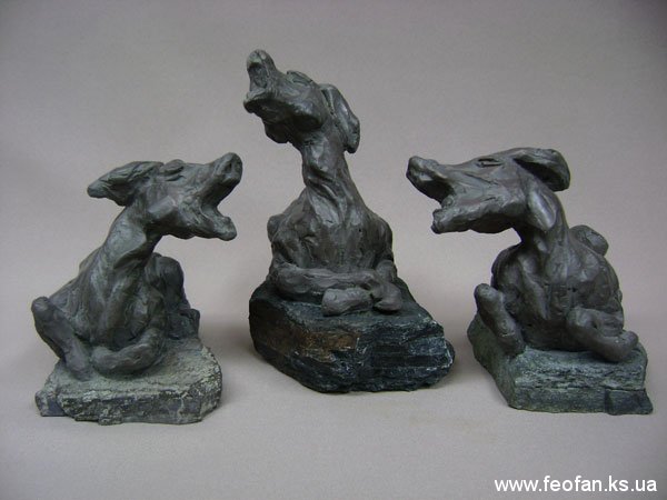 Караокэ. Бронза, камень. Н-19см. 2008г.
