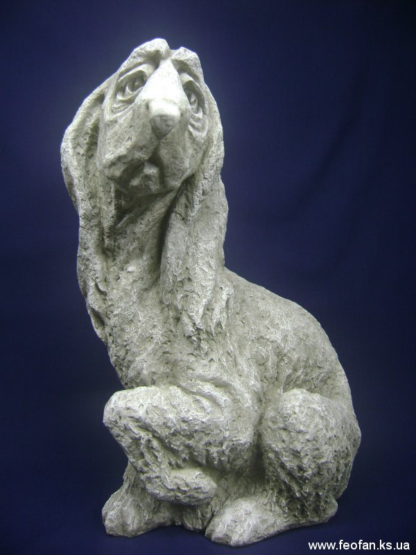 Ожидание. Басет. Искусственный камень. Н-21см. 2004г.