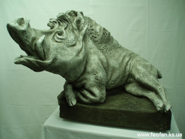 Зачарованный Кабан. Искусственный камень. Н-51см.х60см.51см. 2005г.