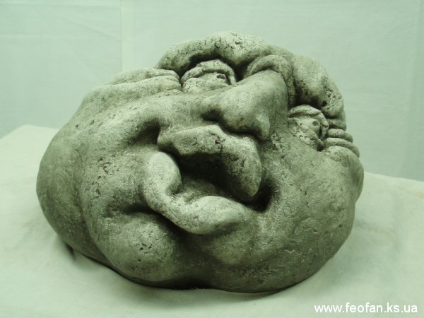 Каменные головы. Борюсик. Искусственный камень. Н-17см.о26см. 2006г.