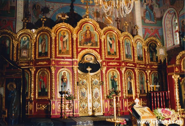 Иконостас и Киоты в интерьере церкви Св.Марии Магдалины. г.Одесса. Н-6м.х12м. Иконостас и Киоты в интерьере церкви Св.Марии Магдалины. г.Одесса. Н-6м.х12м.