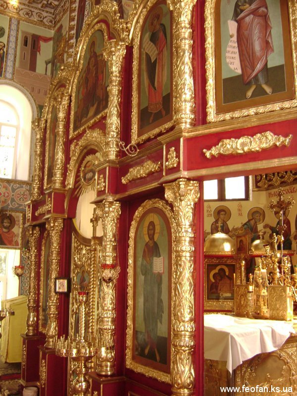 Иконостас и Киоты в интерьере церкви Св.Марии Магдалины. г.Одесса. Н-6м.х12м. Иконостас и Киоты в интерьере церкви Св.Марии Магдалины. г.Одесса. Н-6м.х12м.